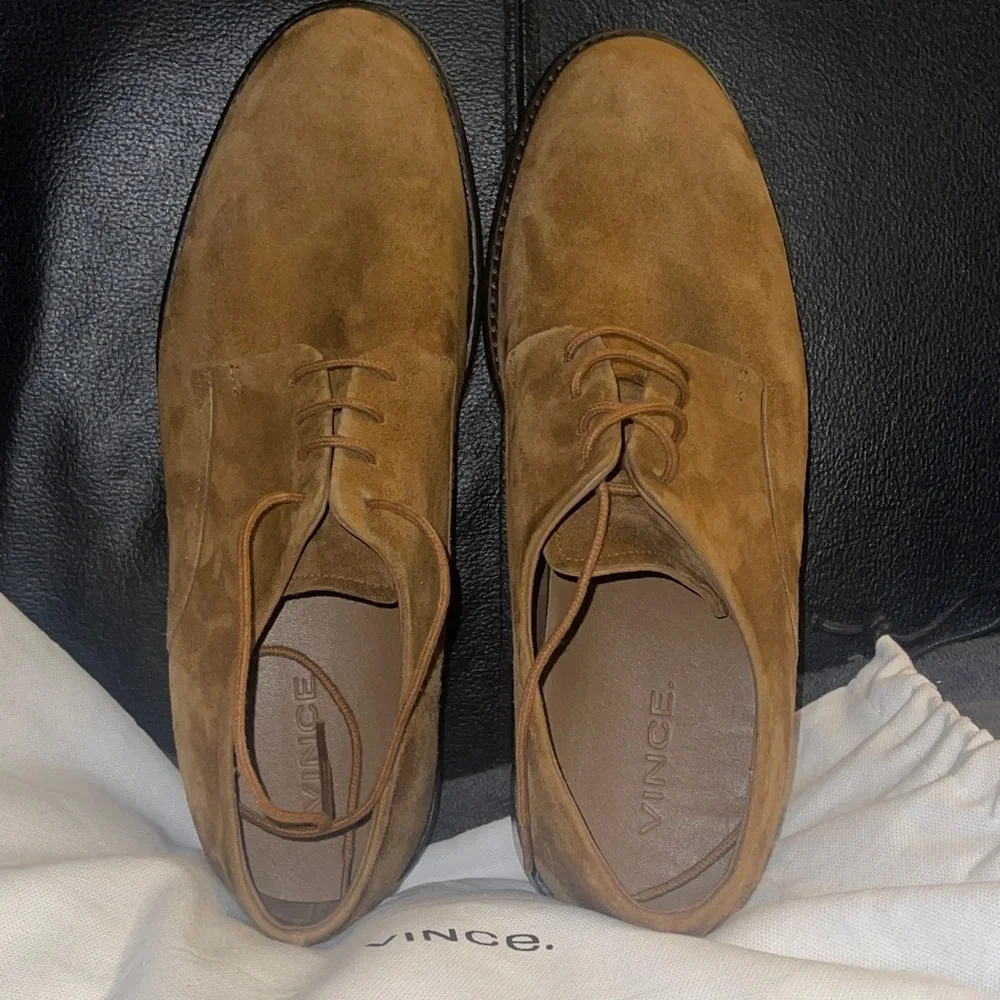 VINCE Men’s Davies Plain Toe Derby Tan Suede Oxfords Suede Size 9.5 US NWOB